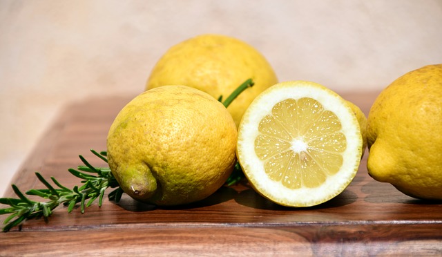 benefici del limone dieta del limone proprietà limone origine limone