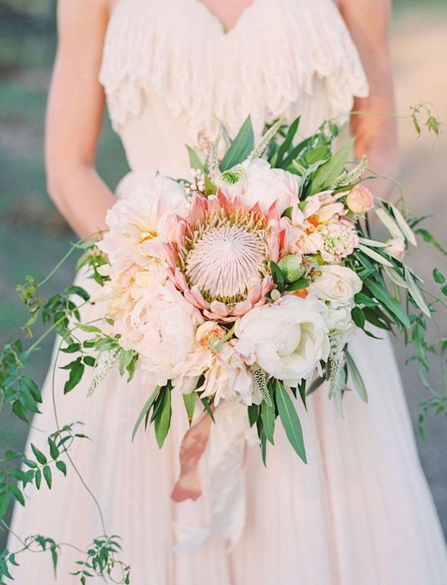 bouquet protea mazzo di fiori sposa matrimonio estivo fiori