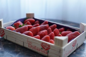 Fotografia fragole perenni in cassa